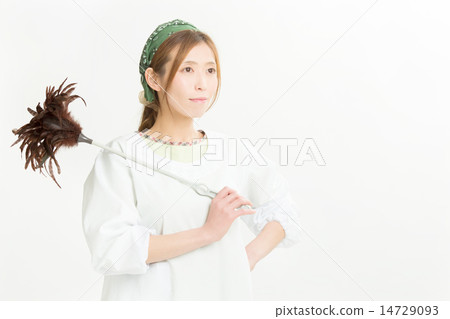 Housewife to wear clothes for cleaning 14729093