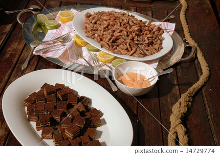 sea food sea food 14729774