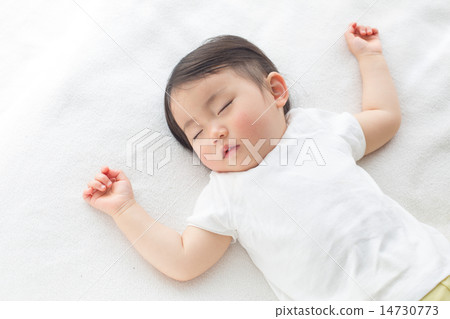 Baby to take a nap Baby to take a nap 14730773