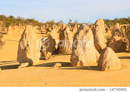 Up stone tower @ Pinnacles 14730991