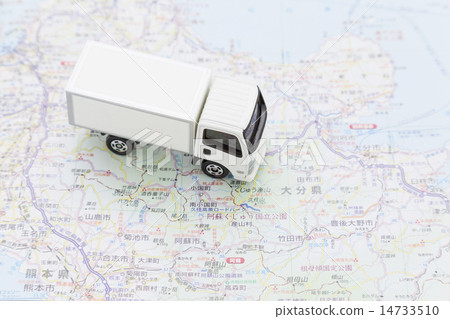 Delivery truck 14733510