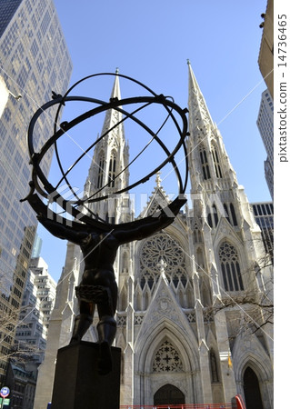 Atlas and St. Patrick from the right 14736465