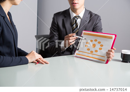 Business gender presentation Business gender presentation 14737014