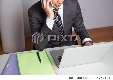 企業男性個人計算機文件smaho 企業男性個人計算機文件smaho 14737124