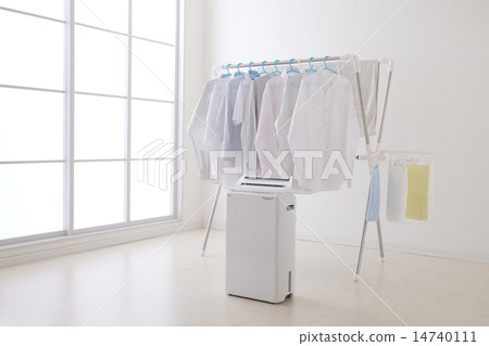 Room drying 14740111