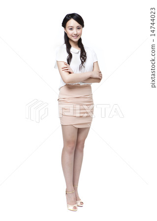 A woman in daily life 14744023