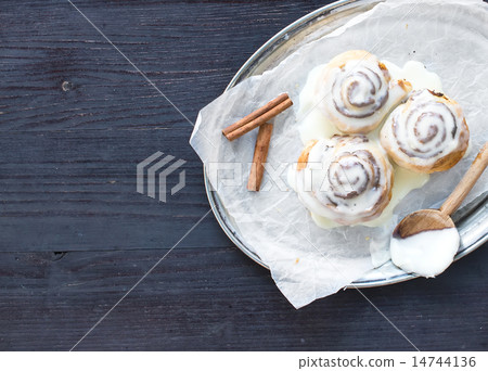 Cinnamon rolls with cream-cheese icing 14744136