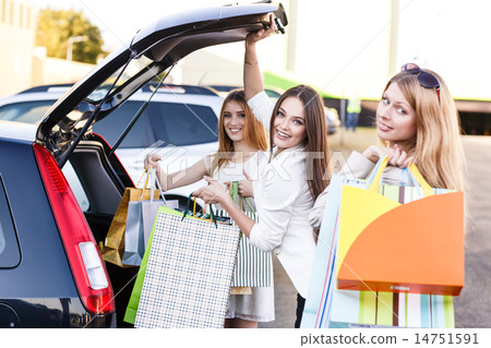 Group of girls after shopping 14751591
