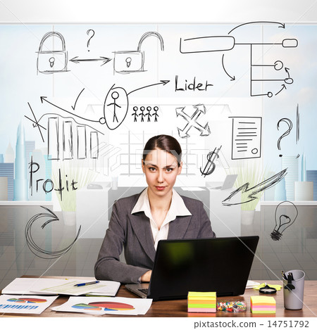 Young businesswoman 14751792