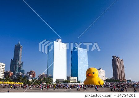 黃色小鴨在高雄港 14754201