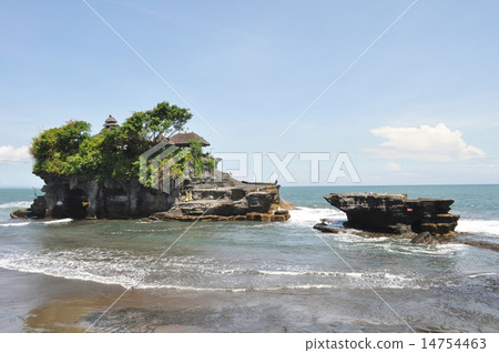 Pura Tanah Lot, Bali, Indonesia. Pura Tanah Lot, Bali, Indonesia. 14754463