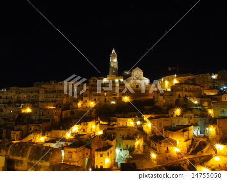 馬泰拉的夜景 14755050