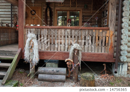 wooden house 14756365