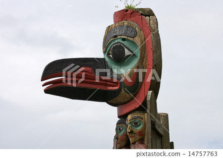 A Native American totem pole A Native American totem pole 14757763