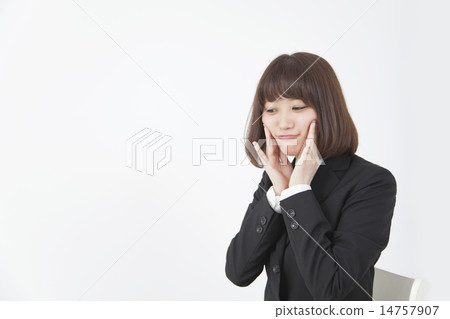 做面孔按摩的女商人圖像 做面孔按摩的女商人圖像 14757907