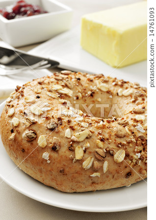 seed brown bagel 14761093