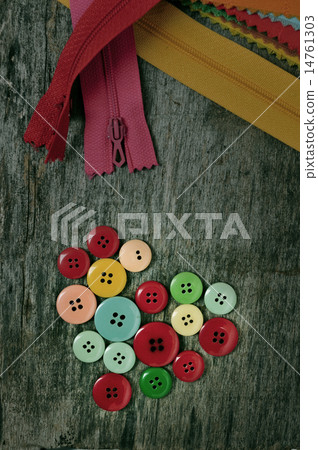 buttons heart buttons heart 14761303