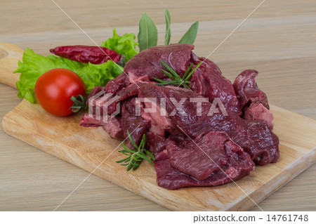 Raw venison 14761748