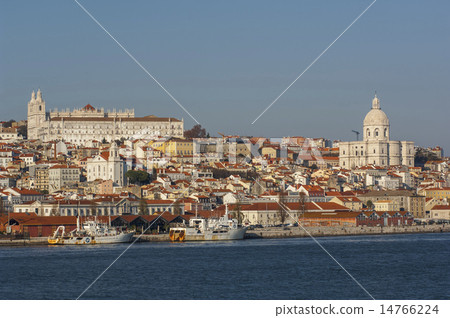LISBON/PORTUGAL  Alfama from Tagus River LISBON/PORTUGAL  Alfama from Tagus River 14766224