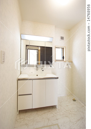 Bathroom vanity 14768956