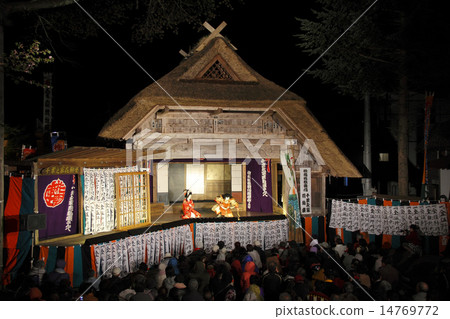Hina branch kabuki 14769772