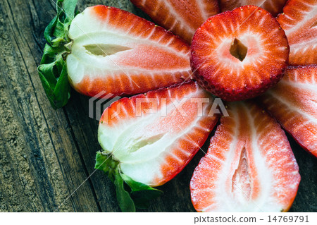 fresh strawberries cut in half fresh strawberries cut in half 14769791