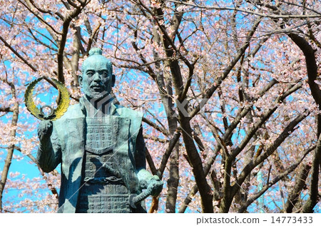 Hamamatsu Castle Park Tokugawa Ieyasu statue's spring 14773433