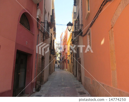 穿過西班牙的街道（老塔拉戈納的小巷） 14774250