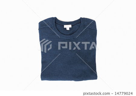 Knitted sweater 14779024