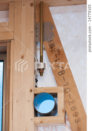 Wooden house reinforcement fitting under construction Wooden house reinforcement fitting under construction 14779105