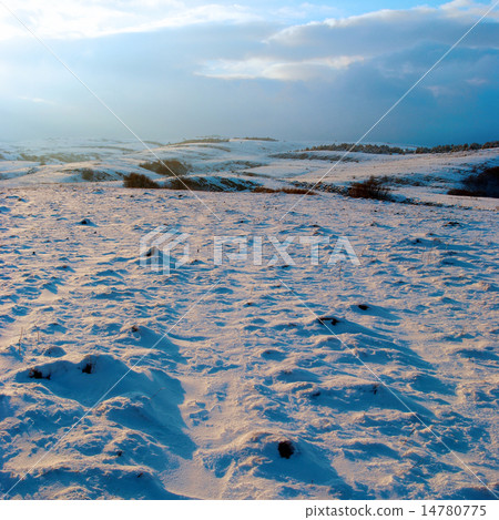 Snowy hills 14780775