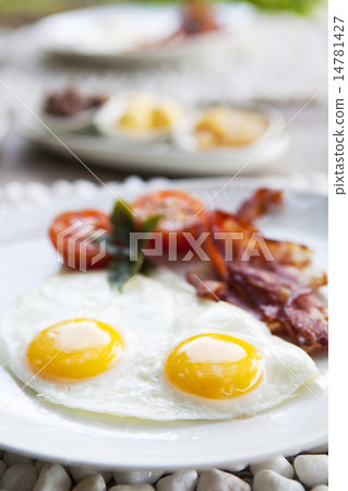 Fried egg Fried egg 14781427