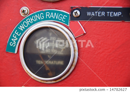 Meters or gauge in crane cabin for measure Maximun 14782627