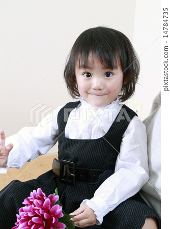 A 3 year old girl who dresses up A 3 year old girl who dresses up 14784735