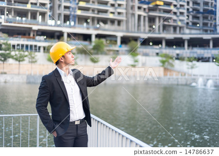 Men in Construction and Building Services Success 14786637