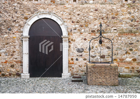 Stronghold front door 14787050
