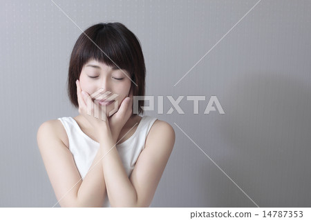 女子 14787353