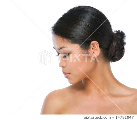 Beauty portrait of healthy asian brunette woman isolated on whit 14791047