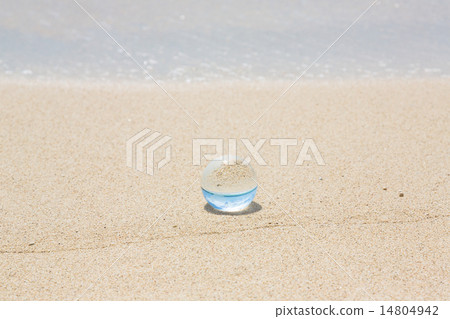 海灘邊緣的地球（沖繩縣~Koryu島） 14804942