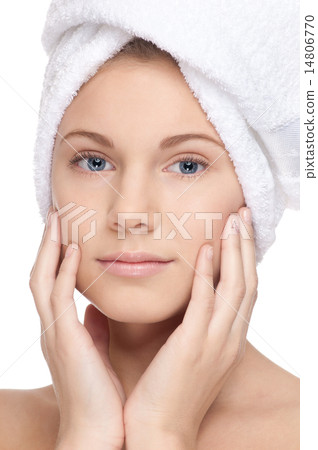 beautiful girl with perfect skin and towel 14806770