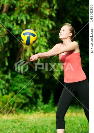 beautiful woman playing volleyball beautiful woman playing volleyball 14808396