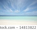 The sea of Maldives 14813822