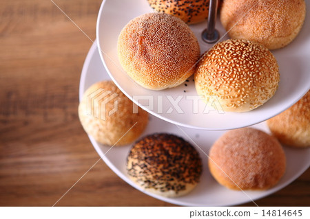 The buns 14814645