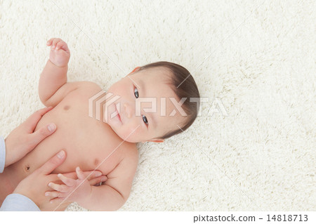 infant, baby massage, parenthood 14818713