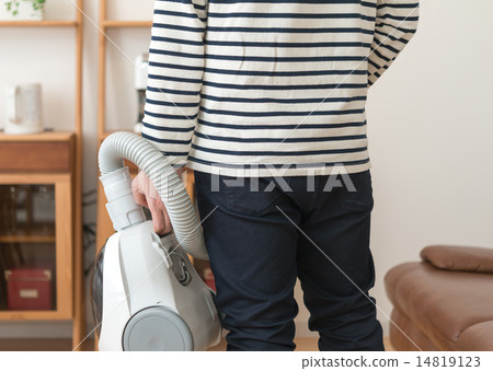 Men cleaning Men cleaning 14819123