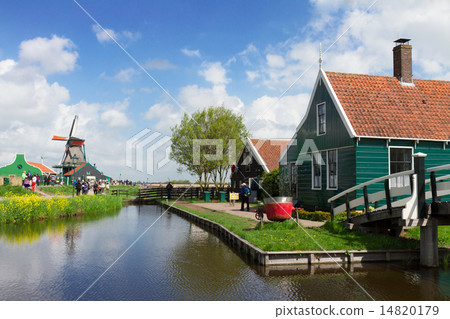 old  houses of Zaanse Schans, Netherlands 14820179