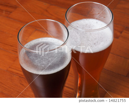 Two glasses of German beer 14821755