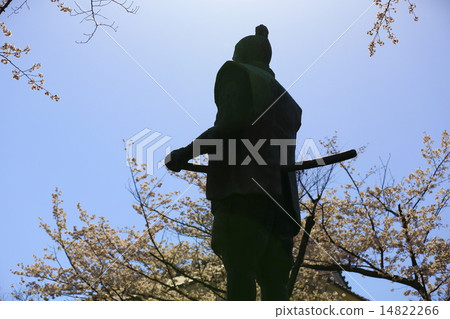 到了人們所在的地方 到了人們所在的地方 14822266