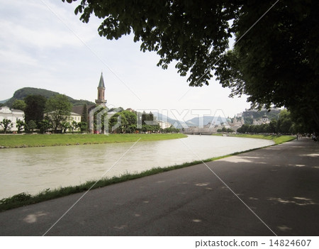 Scenery of Salzburg (Salzach River) 14824607