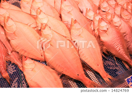Scenery of fish market Scenery of fish market 14824769